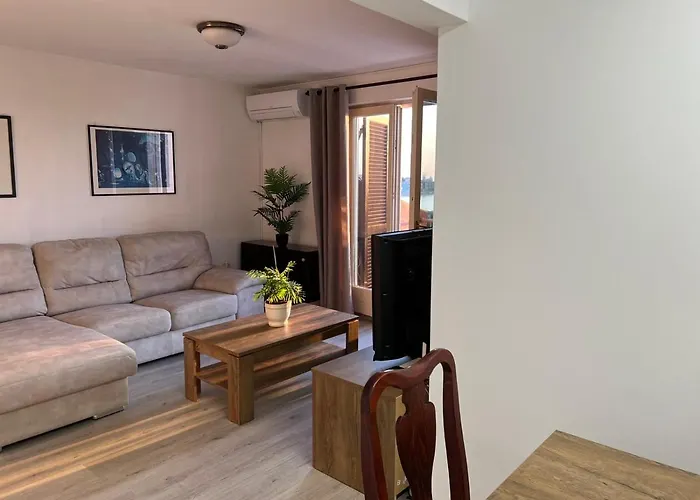 Sea View Apartment Porec
