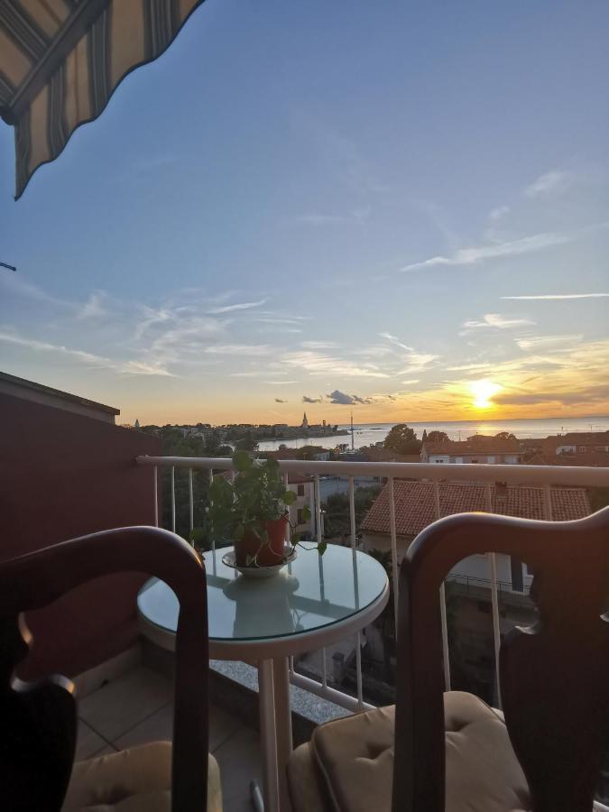 Sea View *